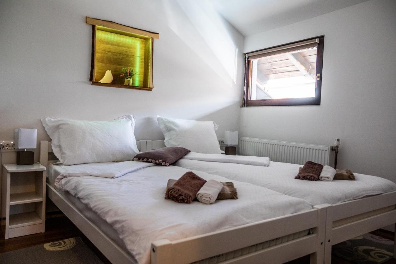 Apartman Mila Josipdol Buitenkant foto