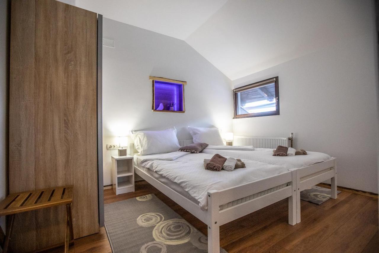 Apartman Mila Josipdol Buitenkant foto